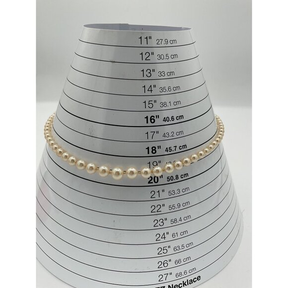 Vintage Freshwater Pearl Necklace With Gold-Plated Clasp - Picture 4 of 4